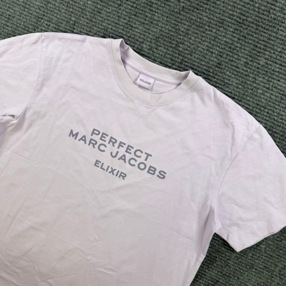 Marc Jacobs Fragrances Perfect Elixir T-Shirt Womens Large Lavender Purple Stars